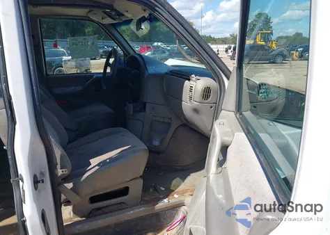 2002 Chevrolet Astro Ls z USA, uszkodzony, nr VIN 1GNDM19X52B108611